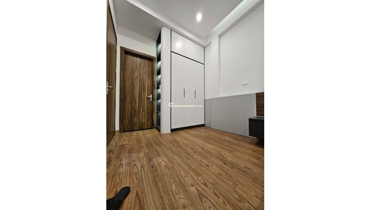 BÁN NHÀ HOÀNG NGÂN_68M 6 TẦNG Ô TÔ ĐẬU CỬA_VỈA HÈ KINH DOANH_GIÁ 25,55 TỶ