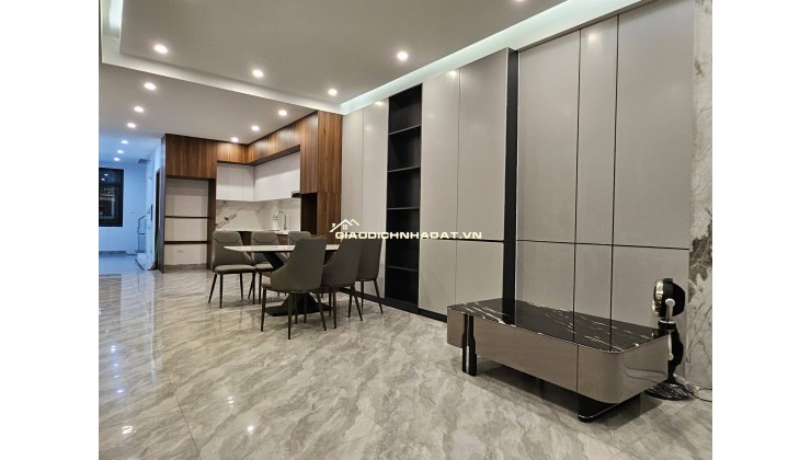 BÁN NHÀ HOÀNG NGÂN_68M 6 TẦNG Ô TÔ ĐẬU CỬA_VỈA HÈ KINH DOANH_GIÁ 25,55 TỶ