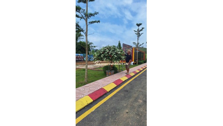 Bán mảnh đất xã phú cát, 100m2 full thổ cư, giá 1,8 tỷ
