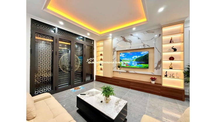 HIẾM! PHÂN LÔ PHỐ LÊ TRỌNG TẤN - GARA Ô TÔ 7 CHỖ + THANG MÁY MỚI CỨNG 45M² x 6 TẦNG 11 TỶ