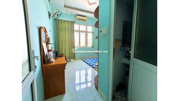 Bán nhà 1 trệt 1 lầu mặt tiền DT42, Đông Thạnh Hóc Môn tiện kinh doanh