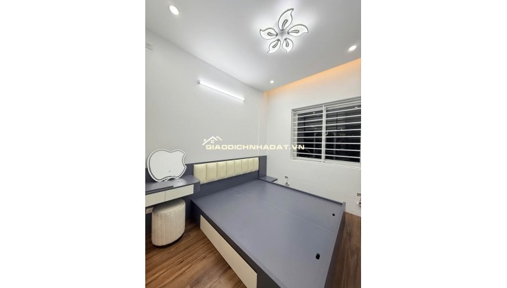 BÁN CHUNG CƯ KĐT VIỆT HƯNG LONG BIÊN  NHỎ TIỀN
