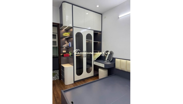 BÁN CHUNG CƯ KĐT VIỆT HƯNG LONG BIÊN  NHỎ TIỀN