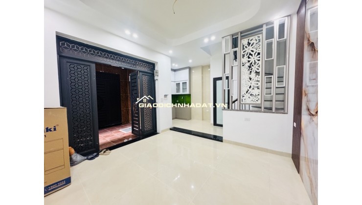 Nhà Dòng Tiền Hoặc Ở 30m - 5 Tầng - Phố Nhổn - Chỉ 6ty45 3 bước ra phố