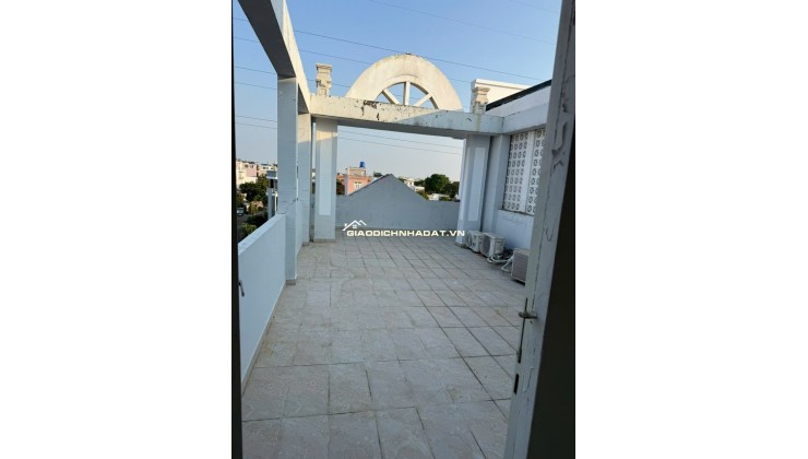 Bán nhà siêu đẹp 5x20m 1 trệt 3 lầu sân thượng MT Trịnh Quang Nghị Bình Chánh
