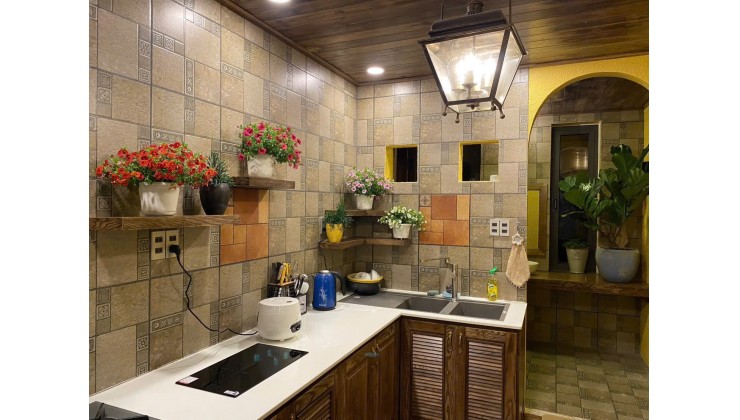 Bán căn Villa đồng quê Châu Âu, dưới rừng thông đại ngàn