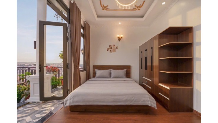 Nhà 4 lầu xây đẹp mới và tâm huyết , ngay ngã 5 đại học tiện ích đầy đủ khu đáng sống
