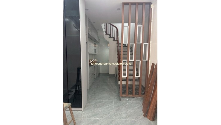 BÁN NHÀ - ĐỨC GIANG - VIỆT HƯNG - NHÀ 5 TẦNG DÂN XÂY MỚI TINH - THIẾT KẾ HIỆN ĐẠI  - 31M - NHỈNH 7 TỶ
