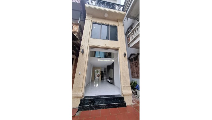 Chính chú đang muốn bán nhà Phố Phúc Lợi , 6 tầng giá sốc