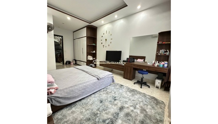 Bán Căn Nhà ĐƯỜNG QUANG TRUNG Có Diện Tích 68m2 ( 4*17, Diện tích sàn: 272m²) Tại Phường Minh Tân – TP yên Bái.