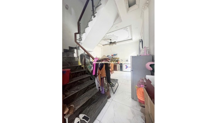 BÁN NHÀ TẠI BÌNH HƯNG HOÀ A. DT 87M2 SHR CHỈ 8.3 TỶ. LH: 0902950730 KHANH.