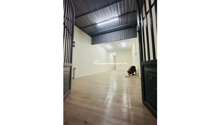 BÁN NHÀ GẦN SÂN BANH THẠNH XUÂN 25 Q12, DT 70M2 SHC CHỈ 1.040 TỶ. LH:NAM.0963677706.