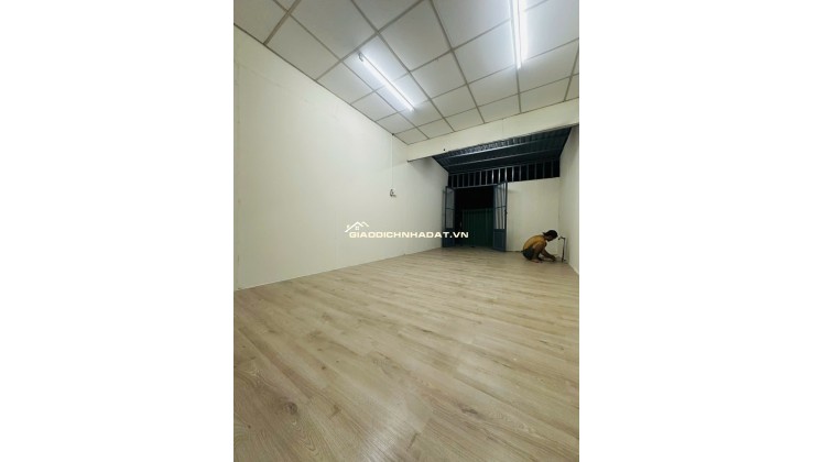 BÁN NHÀ GẦN SÂN BANH THẠNH XUÂN 25 Q12, DT 70M2 SHC CHỈ 1.040 TỶ. LH:NAM.0963677706.