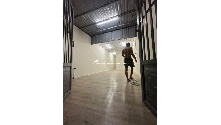 BÁN NHÀ GẦN SÂN BANH THẠNH XUÂN 25 Q12, DT 70M2 SHC CHỈ 1.040 TỶ. LH:NAM.0963677706.