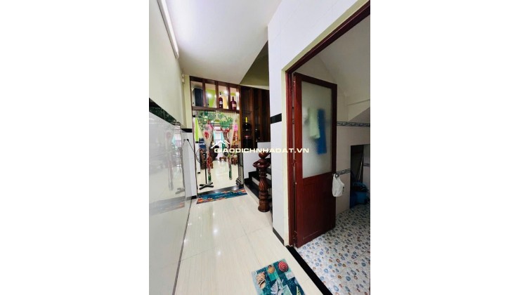 BÁN NHÀ MẶT TIỀN KHU DÂN CƯ BÌNH HƯNG ĐỐI DIỆN BẾN XE QUẬN 8 ( 96m2 - 4 tầng )