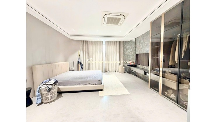 BÁN NHÀ HỒ TRUNG HÒA NHÂN CHÍNH_LÔ GÓC 176m2_2 MẶT TIỀN ĐƯỜNG Ô TÔ_VIEW HỒ SIÊU VIP