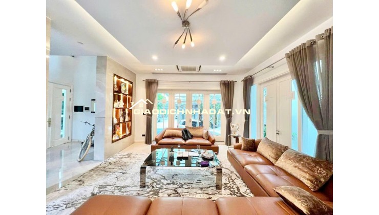BÁN BIỆT THỰ TRUNG HÒA_LÔ GÓC 330m2_HAI MẶT TIỀN 32m_VỊ TRÍ ĐẮC ĐỊA SIÊU VIP_GIÁ CHỈ 199TY