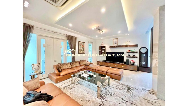 BÁN BIỆT THỰ TRUNG HÒA_LÔ GÓC 330m2_HAI MẶT TIỀN 32m_VỊ TRÍ ĐẮC ĐỊA SIÊU VIP_GIÁ CHỈ 199TY