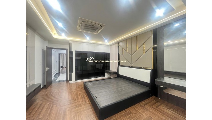Siêu phẩm nhà đẹp mặt đường Đông Trà 5 tầng thang máy ô tô đỗ cửa kinhdoanh buôn bán tốt