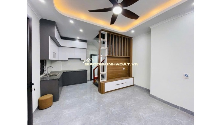 32m 5 tầng 6ty2 TRUNG TỰU - NHÀ MỚI  - Ô TÔ ĐỖ Kinh Doanh