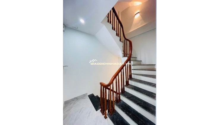 32m 5 tầng 6ty2 TRUNG TỰU - NHÀ MỚI  - Ô TÔ ĐỖ Kinh Doanh