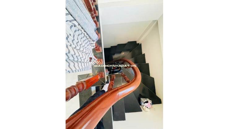 32m 4 tầng 6ty3 TRUNG TỰU - Lô Góc Thoáng Sáng - Ô TÔ ĐỖ Kinh Doanh
