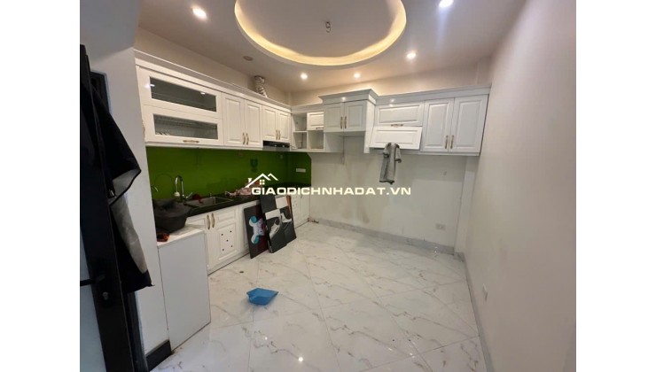 5 tỷ 5 Có Nhà 32m - Lô Góc Ngõ Thông - 10m ô tô - cách 50m QL32 3 phút ra ga nhổn
