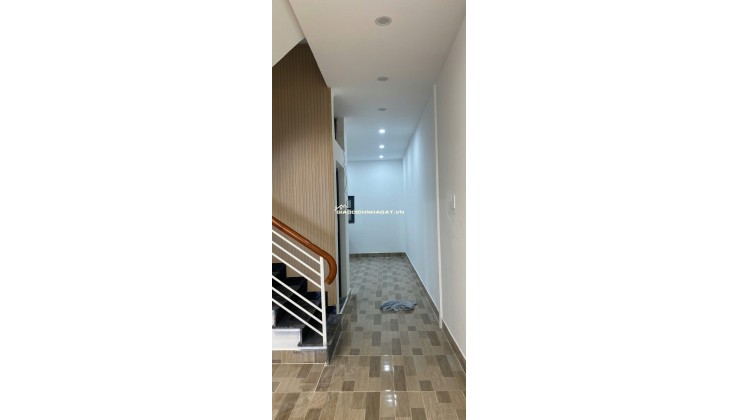 Bán nhà giá rẽ, mới xây 1 trệt 1 lầu, ngay trung tâm Đà Lạt