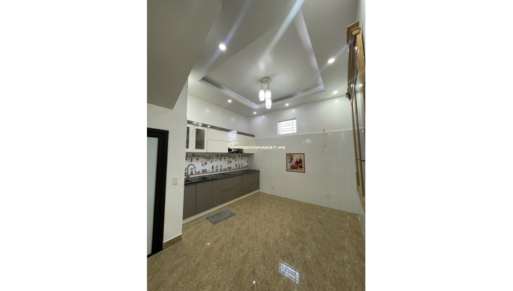  NHÀ ĐẸP 3 TẦNG ĐỘC LẬP – THƯ THỪA DỤ – GIÁ CỰC HỢP LÝ  ngõ ô tô khu dân cư văn minh gần trường chợ