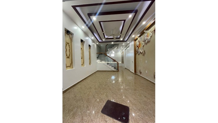  NHÀ ĐẸP 3 TẦNG ĐỘC LẬP – THƯ THỪA DỤ – GIÁ CỰC HỢP LÝ  ngõ ô tô khu dân cư văn minh gần trường chợ