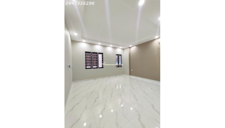 BÁN NHÀ 3 TẦNG NGÕ 2 CHỢ HÀNG CŨ - BỐT TRÒN