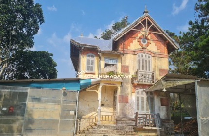 BIỆT THỰ PHÁP CỔ TTTP ĐÀ LẠT 1800M2 PHÁP LÝ RÕ RÀNG 75 TỶ. LH:0909267003.