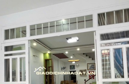 Bán nhà đúc 2,5 tấm hẻm 142 đường số 339 P. Phước Long B, Q9 cũ