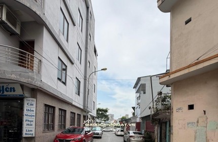 BÁN NHÀ - ĐỨC GIANG - VIỆT HƯNG - NHÀ 5 TẦNG DÂN XÂY CHẮC CHẮN - MẶT NGÕ Ô TÔ THÔNG - KINH DOANH TỐT - 30M - NHỈNH 7 TỶ