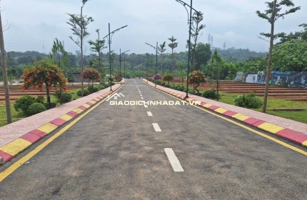 Bán mảnh đất xã phú cát, 100m2 full thổ cư, giá 1,8 tỷ