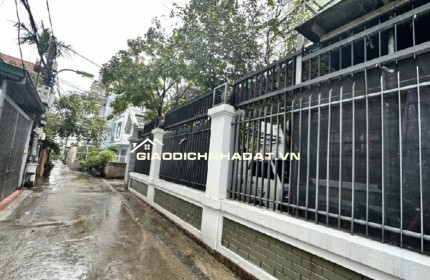 GIẢM CHÀO GIÁ CỰC SỐC NHÀ PHỐ THẠCH BÀN 36MX5 TẦNG FUN NỘI THẤT NHÀ MỚI TOANH