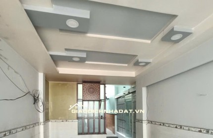 TÌM ĐÂU RA NHÀ 3 TẦNG ĐẸP - SÁT PHẠM VĂN ĐỒNG - CHỈ 8.6 TỶ