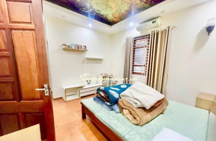  GIẢM CHÀO 5 TỶ – LK ĐỖ QUANG – 70M² – VỈA HÈ 2 BÊN – THANG MÁY – Ô TÔ – GIÁ HƠN 30,5TY