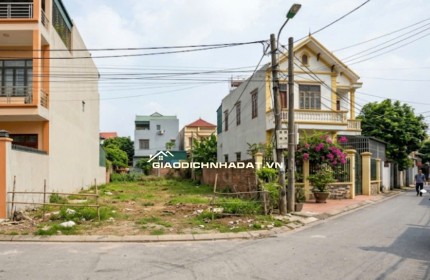 Bán đất chính chủ cận lộ, cận thị, gần UBND và trường học siêu đẹp