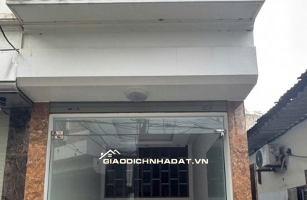 Cần bán nhà xã Đại Thanh,gần Cầu Tó, đã có sổ đỏ, giao thông thuận tiện