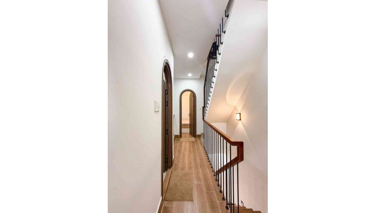 Nhà đẹp full nội thất cực hiếm tại quận 5 chỉ 6,95 tỷ