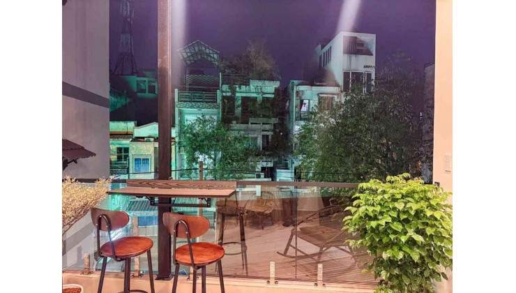 Nhà đẹp full nội thất cực hiếm tại quận 5 chỉ 6,95 tỷ