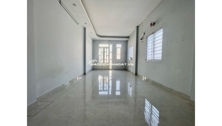 BÁN NHÀ HXH ĐƯỜNG DA NAM QUẬN 8 - DT 49MV SHR CHỈ 7TỶ630. LH:0986225711.
