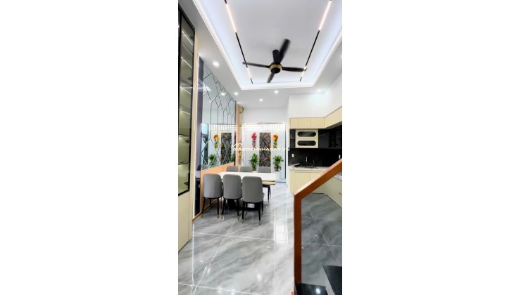 BÁN NHÀ NGAY CHỢ BÌNH ĐIỀN QUẬN 8. DT80 M2 - SHR - CHỈ 1TỶ165TR. LH:0785448683.