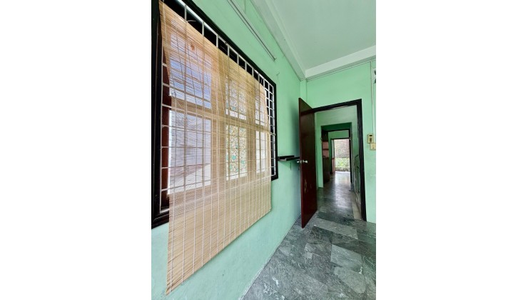 NHÀ 2 mặt hẻm Hoàng Hoa Thám , Bình Thạnh. Vài bước ra HXH