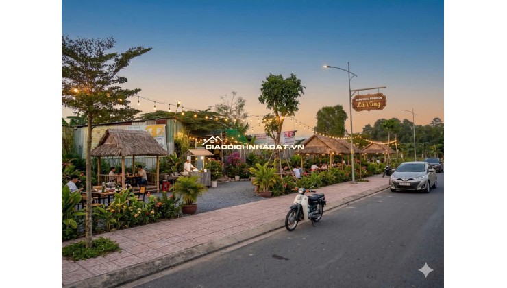 BÁN 500M ĐẤT TẠI CẦN THƠ, CÓ KHO SẲN BAO QUANH ĐẤT, MẶT TIỀN 27M, MẶT LỘ NHỰA 18M. LH:0798441899