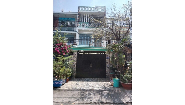 Bán nhà 1 trệt 2 lầu hẻm xe tải Phan Văn Hớn Bà Điểm Hóc Môn