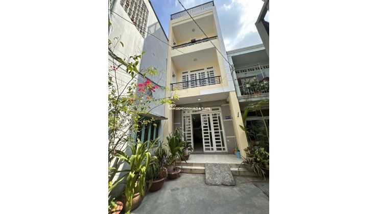 Cho thuê nhà 222/4 Võ Thành Trang P11 QTân Bình 1 trệt 2 lầu