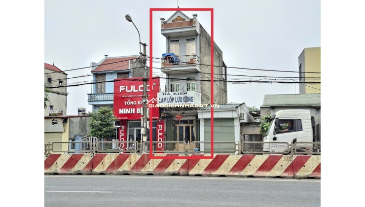 BÁN NHÀ MẶT TIỀN ĐƯỜNG QL1A, DT 43M2 SĐCC 4,5TỶ. LH:0396631136 – 0386663369.