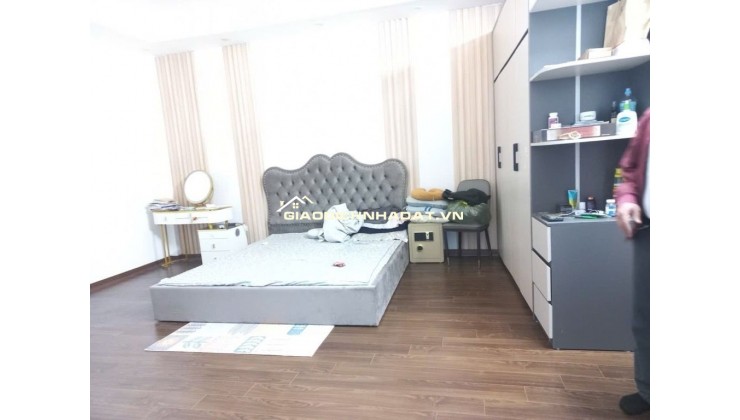  NHÀ đẹp Phú Mỹ 40m 5 tầng - ngõ thông 50M RA HÀNG HIẾM Ô TÔ ĐỖ CỔNG 8,9 TỶ